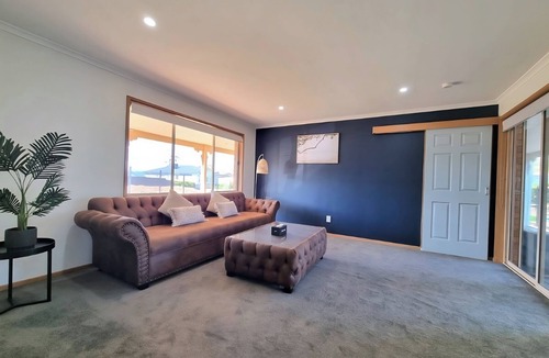 Bacchus Marsh House | Summer viewn