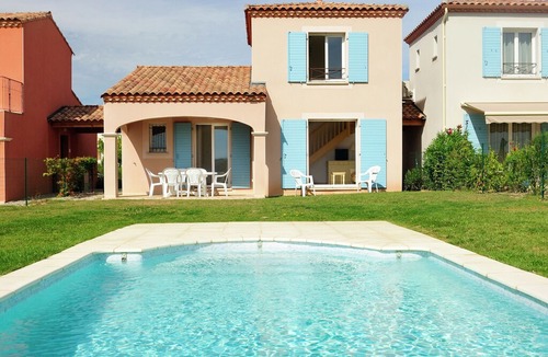 Homps House | Summer villa with terrace or loggia, located in Languedoc
