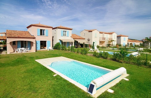 Homps House | Summer villa with terrace or loggia, located in Languedoc