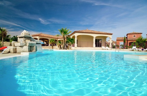 Homps House | Summer villa with terrace or loggia, located in Languedoc