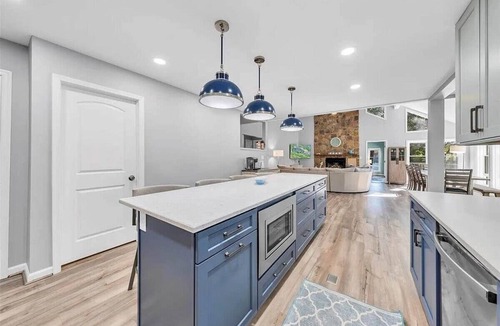 Westlake Corner House | Summer Weeks Still Available at Heron House!