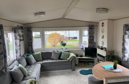 Whitley Bay House | SummerBreeze Retreat