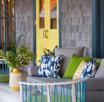 Oak Bluffs Hotel | Summercamp