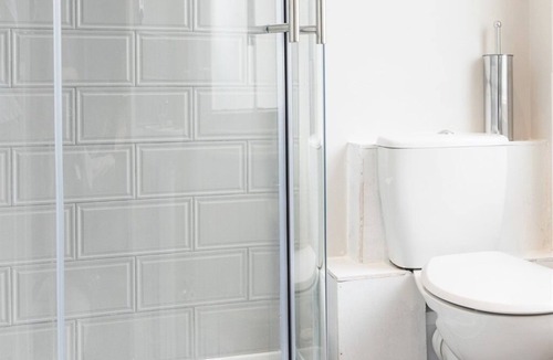 Lee Hotel | Summerfield Pub & Boutique Rooms