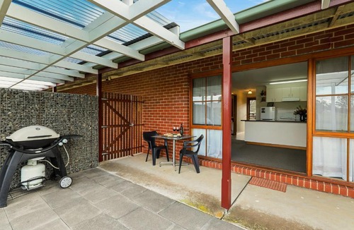 Moonambel Bed & Breakfast | Summerfield Winery and Accommodation