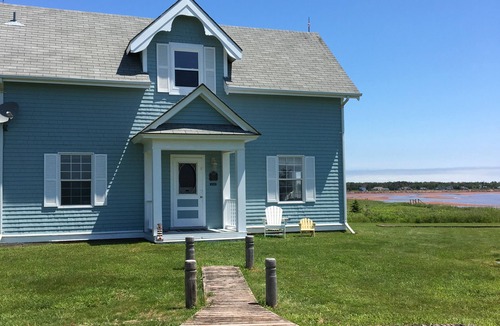 Cape Traverse Cottage | Summerhaven - Oceanfront Beach House on Warm Sandy Beach