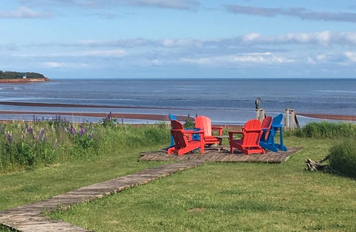 Cape Traverse Cottage | Summerhaven - Oceanfront Beach House on Warm Sandy Beach