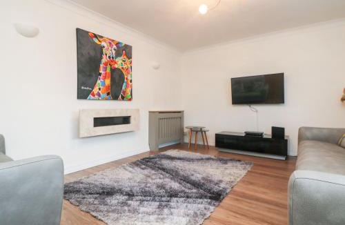 Redruth House | Summerhayes