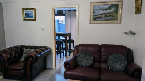 Gwersyllt House | Summerhill, Wrexham - Key Worker friendly