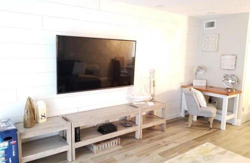 Crescent Beach Apartment | Summerhouse 143 Condo