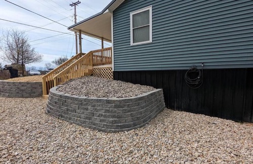 Summerlee House | Summerlee Suite - Beautiful Remodeled Farmhouse