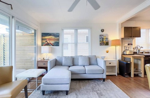 Central Huron Cottage | Summerset Cottage, Lakeview Hot Tub