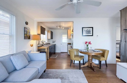 Central Huron Cottage | Summerset Cottage, Lakeview Hot Tub
