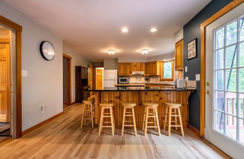 South Londonderry House | Summertime In VT Is the Best - to Some!