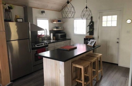 Summerville Centre Apartment | Summerville Beach Cabinn