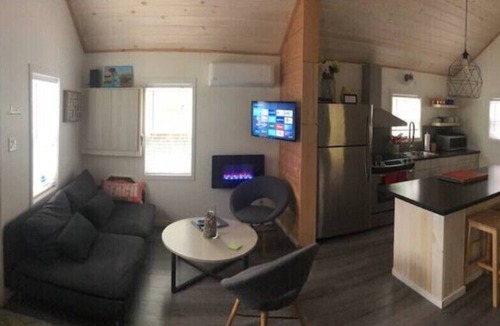 Summerville Centre Apartment | Summerville Beach Cabinn