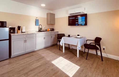 Iona House | Summerwind Studios