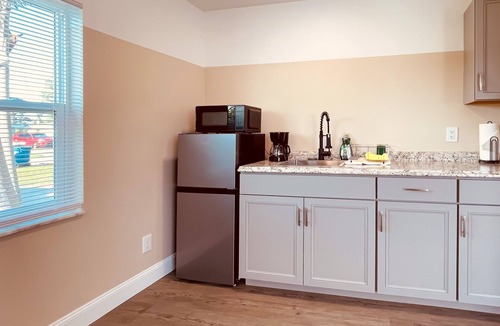 Iona House | Summerwind Studios