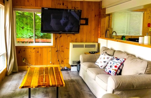Algonquin Highlands Cottage | Summit Cottage on Kawagama Lake, Jul/Aug: weekly booking only (Sat. - Sat.)