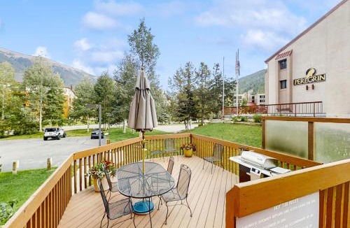 East Village at Copper Hotel | Summit House East 112