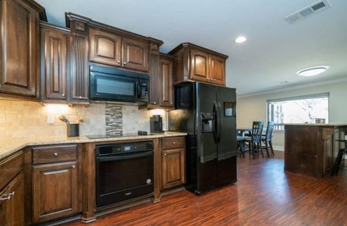 Avinger House | Summit House: Lake O' the Pines