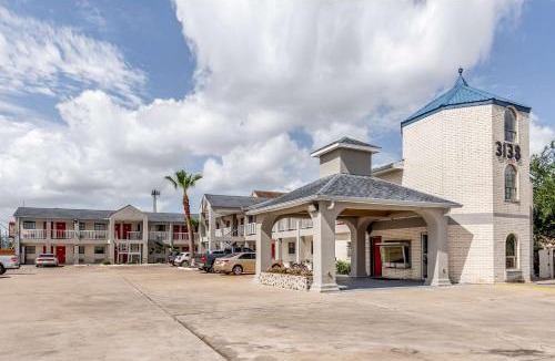Astrodome Hotel | Summit Inn - Houston Medical Center - NRG Park