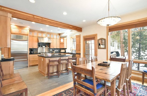 The Reserve Ski Chalet | Summit Rose Escape Theater Rm Gourmet Kitchen