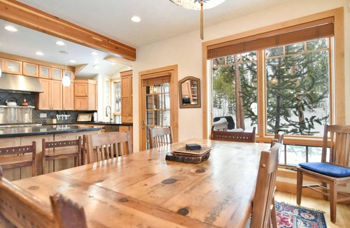 The Reserve Ski Chalet | Summit Rose Escape Theater Rm Gourmet Kitchen