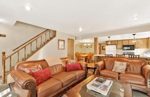 Summit Estates House | Summit Ski and Bike Trails #2574