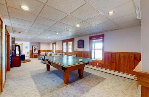 Easton House | Summit Solitude