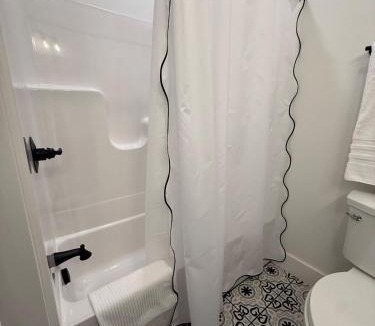 Pilot Mountain Apartment | Summit Soul Apartment in Downtown Pilot Mountain, Historic Building