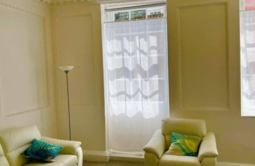 Godalming Apartment | Sumptuous Georgian apartmentn