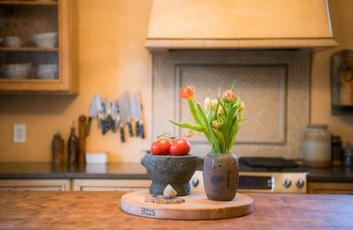 Northeast Santa Fe House | Sun and Ski! Beautiful Downtown Home on 1.5 Acres! Perfect for ski and summer!