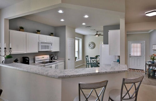 Sun City House | SUN CITY GEORGETOWN, TX RESORT - STUNNING CONTEMPORARY!