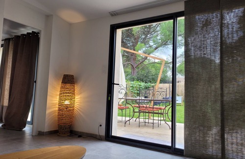 Uzes House | sun cottage
