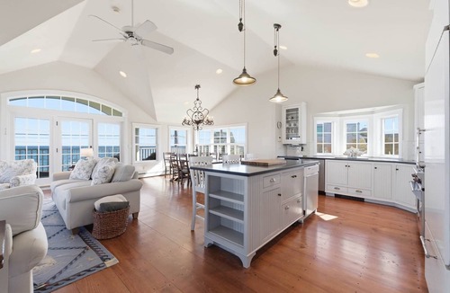 Kennebunk House | Sun-Drenched Coastal Escape on Kennebunk Beach