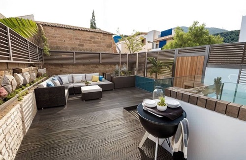 Fulham Broadway Apartment | Sun-drenched Deck Quaint, Spacious 2bed 2bath