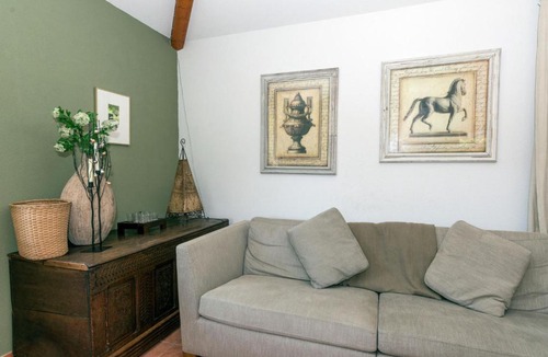 Vallon-Pont-d'Arc Villa | Sun drenched villa in Ardeche with Pool