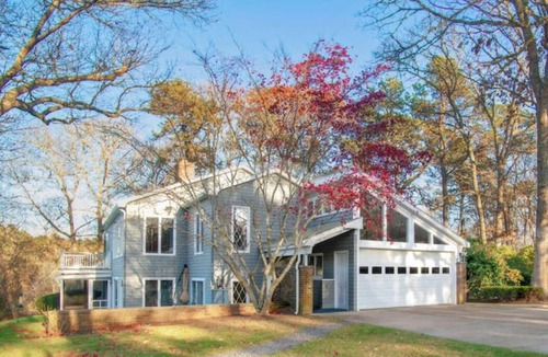 North Falmouth House | Sun Drenched Waterfront Cape Cod Escape!