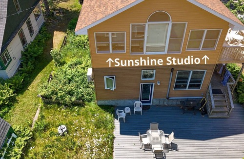 Park Point Apartment | Sun-Drenched Waterfront Studio