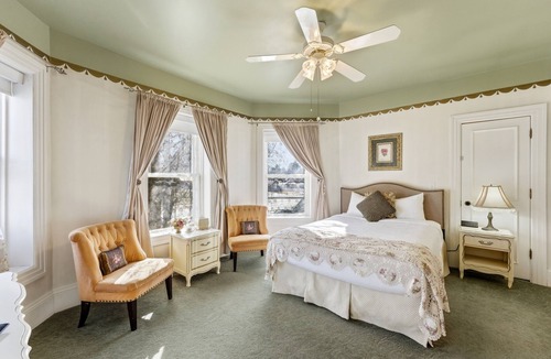 Heber Bed & Breakfast | Sun-filled 1-br in Boutique B&B (queen bed + jet spa)