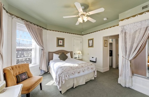 Heber Bed & Breakfast | Sun-filled 1-br in Boutique B&B (queen bed + jet spa)