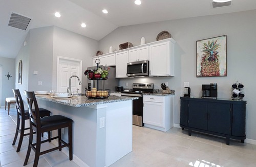 Jacarandas House | Sun & Fun - Your Private Cape Coral Escape!