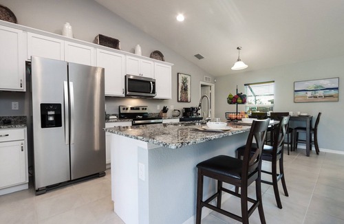 Jacarandas House | Sun & Fun - Your Private Cape Coral Escape!