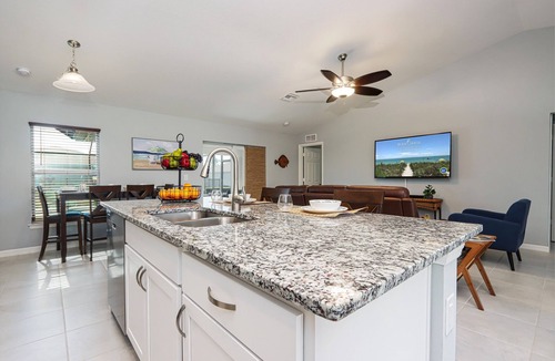 Jacarandas House | Sun & Fun - Your Private Cape Coral Escape!