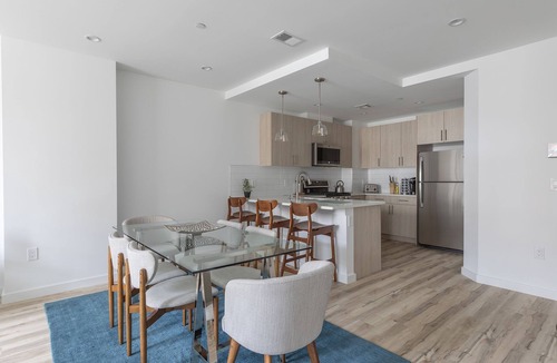 Hoboken Apartment | Sun-kissed 3BR Loft with Patio Minutes to NYC