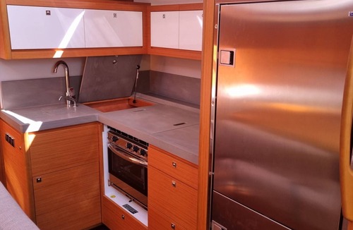Les Riaux Boat Rental | Sun-Kissed Sailing Adventure to Viejo Puerto