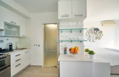Nikki Beach Apartment | Sun Lover`s Paradise. Private rooftop seaview terrace, amazing romantic holiday
