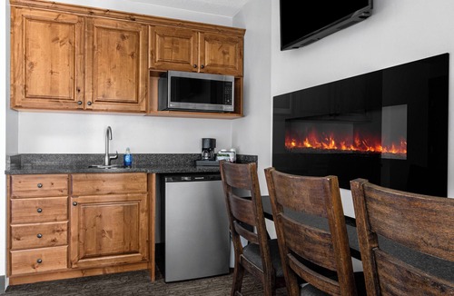 Garden City Hotel | Sun Outdoors Garden City Utah