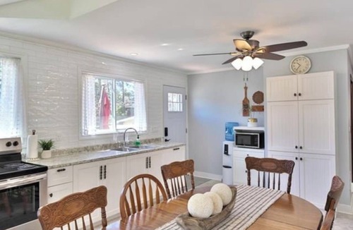 Lafontaine House | Sun, Sand and S'mores-The Great EscapenSTRTT-2026-071